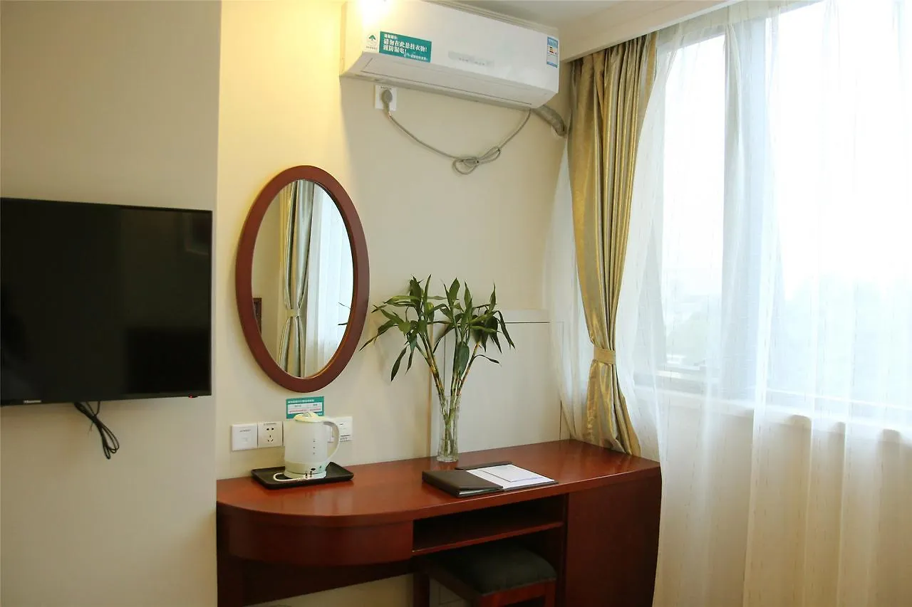 Greentree Inn Zhengzhou Xinzheng City Longhu Town Xiangyun Road Express Hotel
